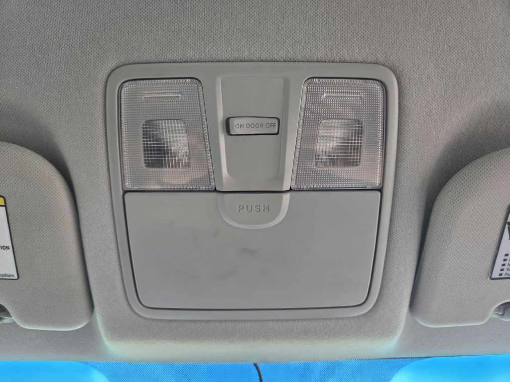 2013 Hyundai Elantra Image 42