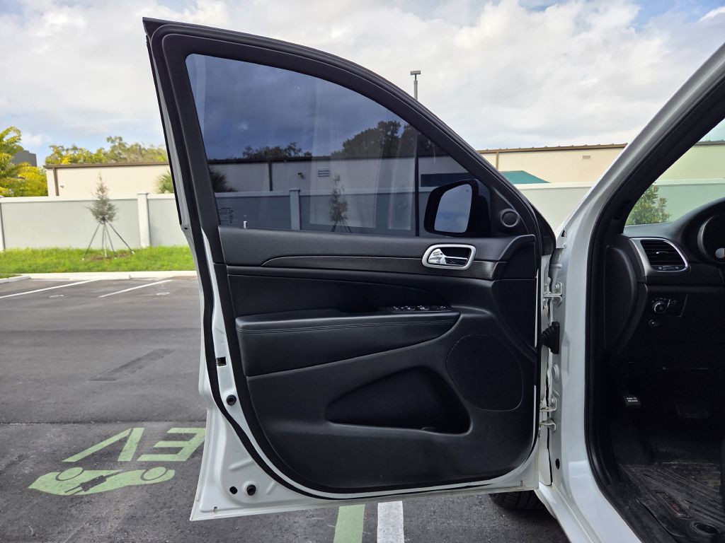 2018 Jeep Grand Cherokee Image 29