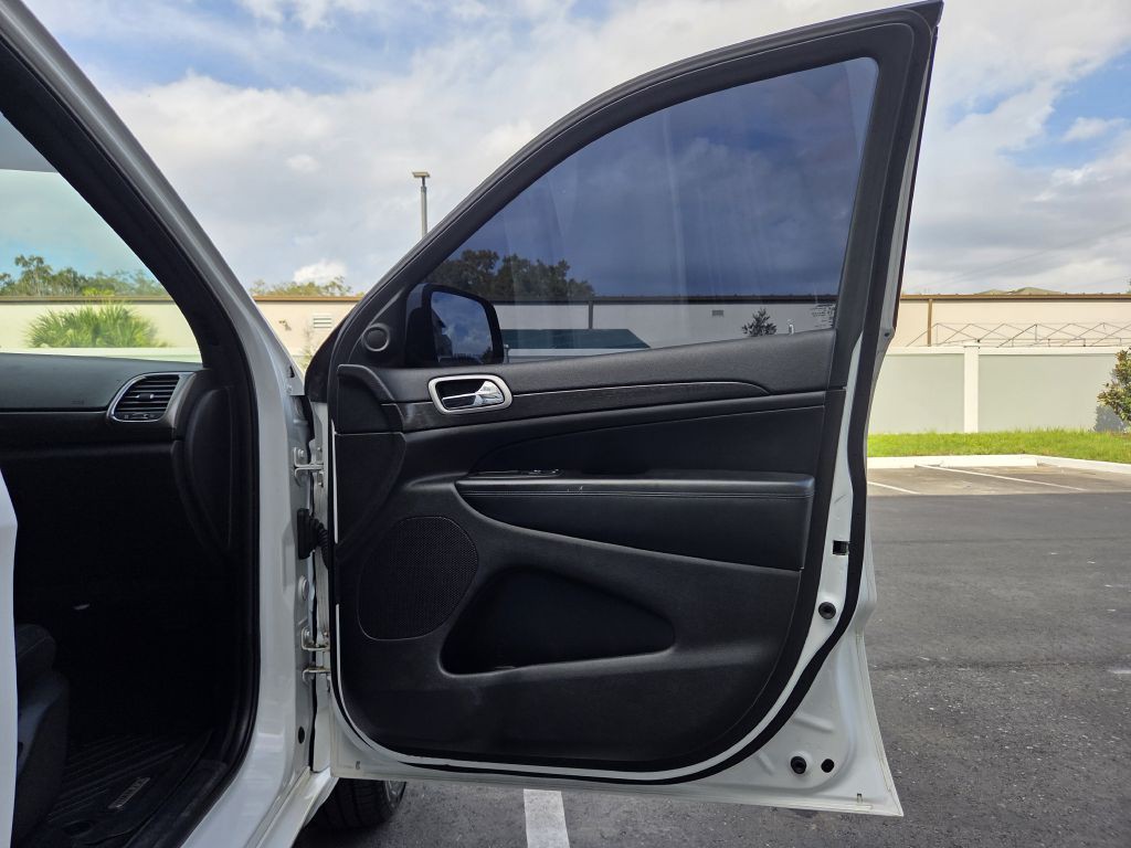 2018 Jeep Grand Cherokee Image 38