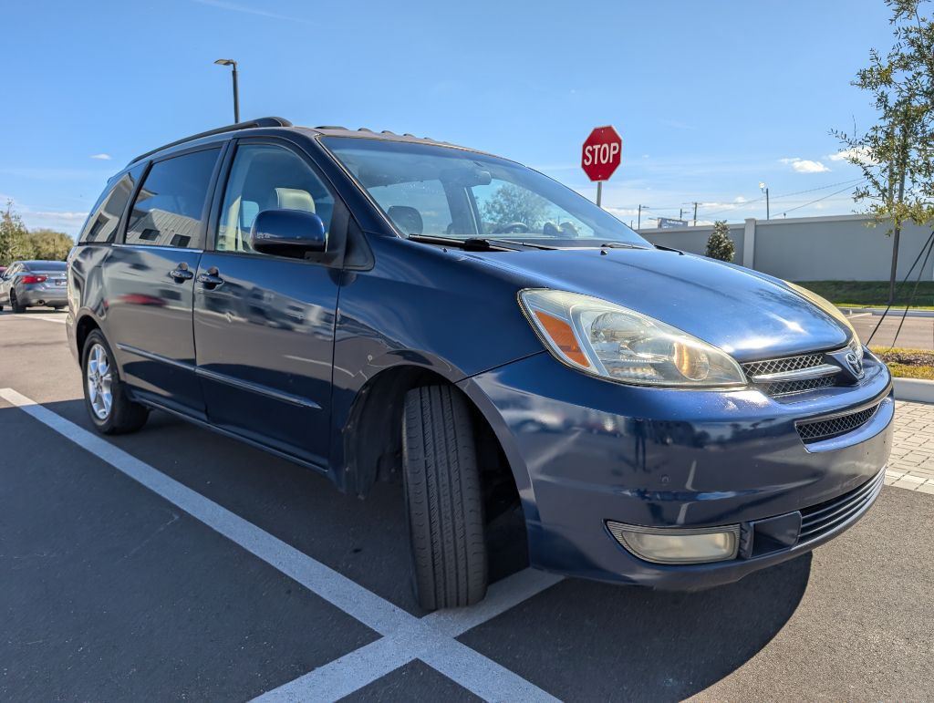 2004 Toyota Sienna Image 4