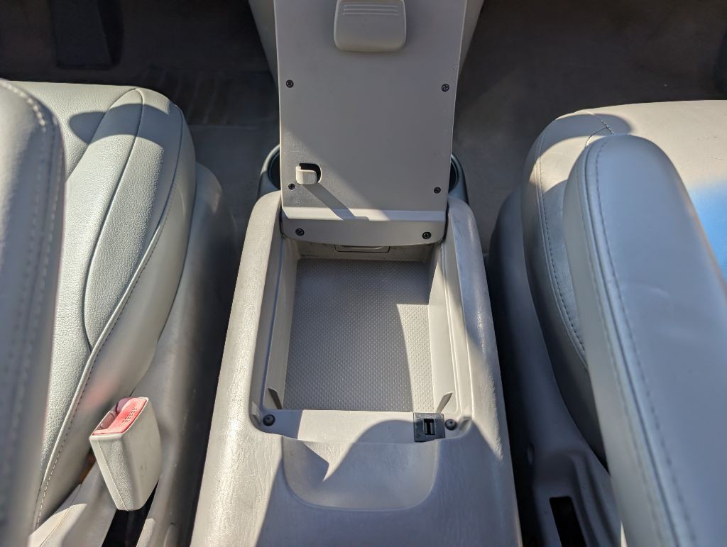 2004 Toyota Sienna Image 30