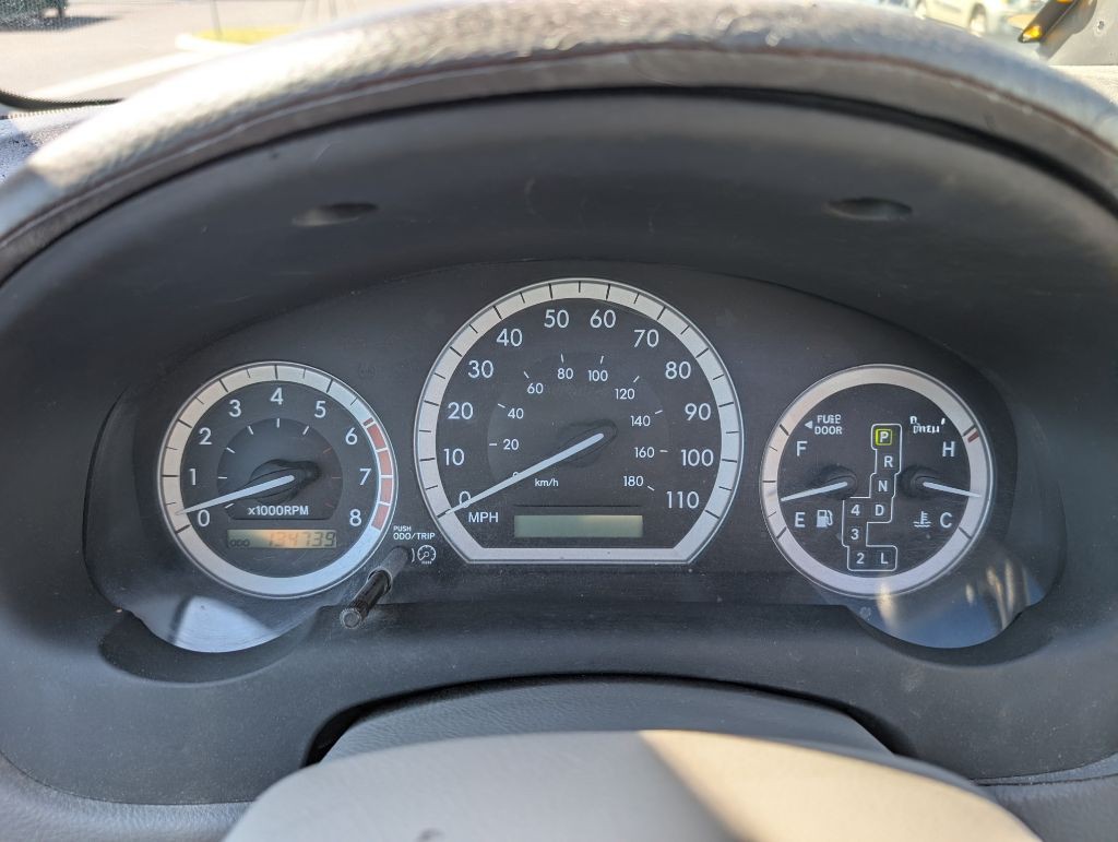 2004 Toyota Sienna Image 35