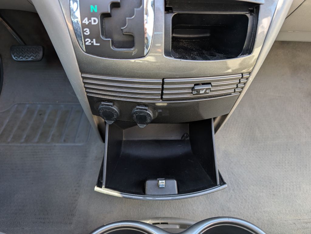 2004 Toyota Sienna Image 39