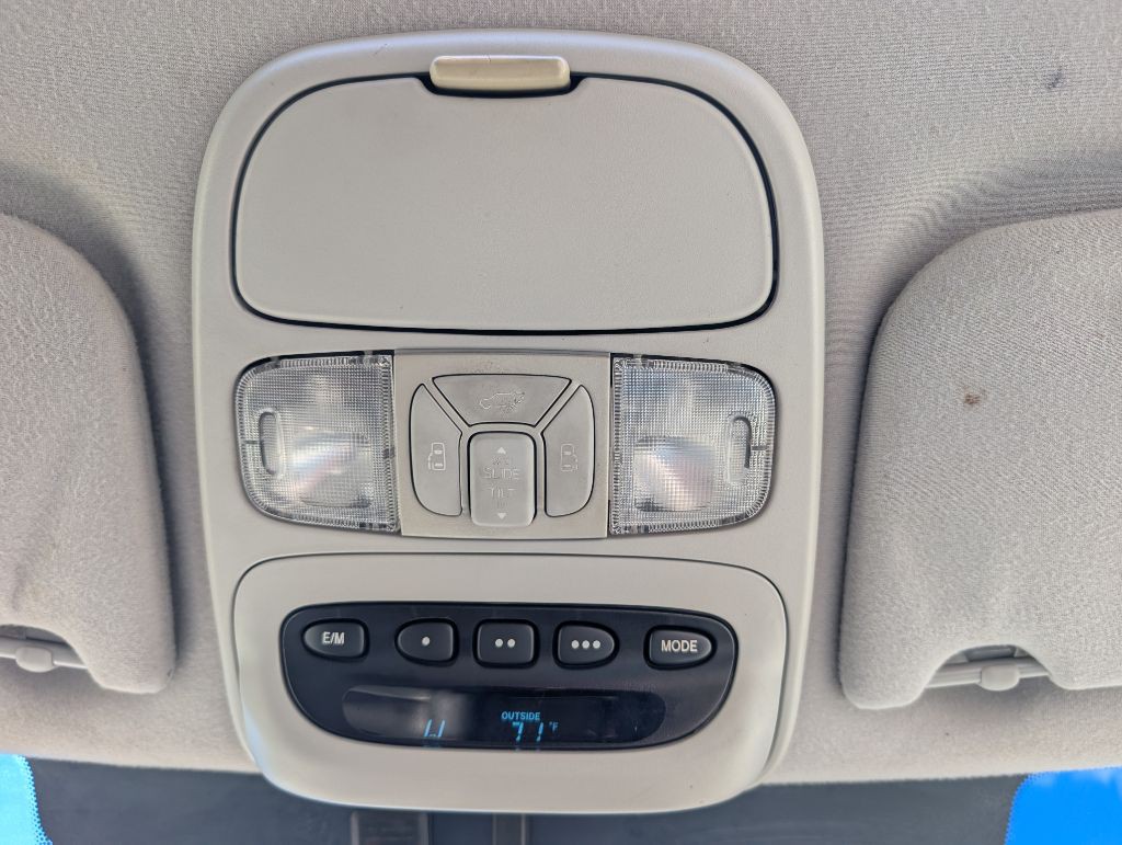 2004 Toyota Sienna Image 40