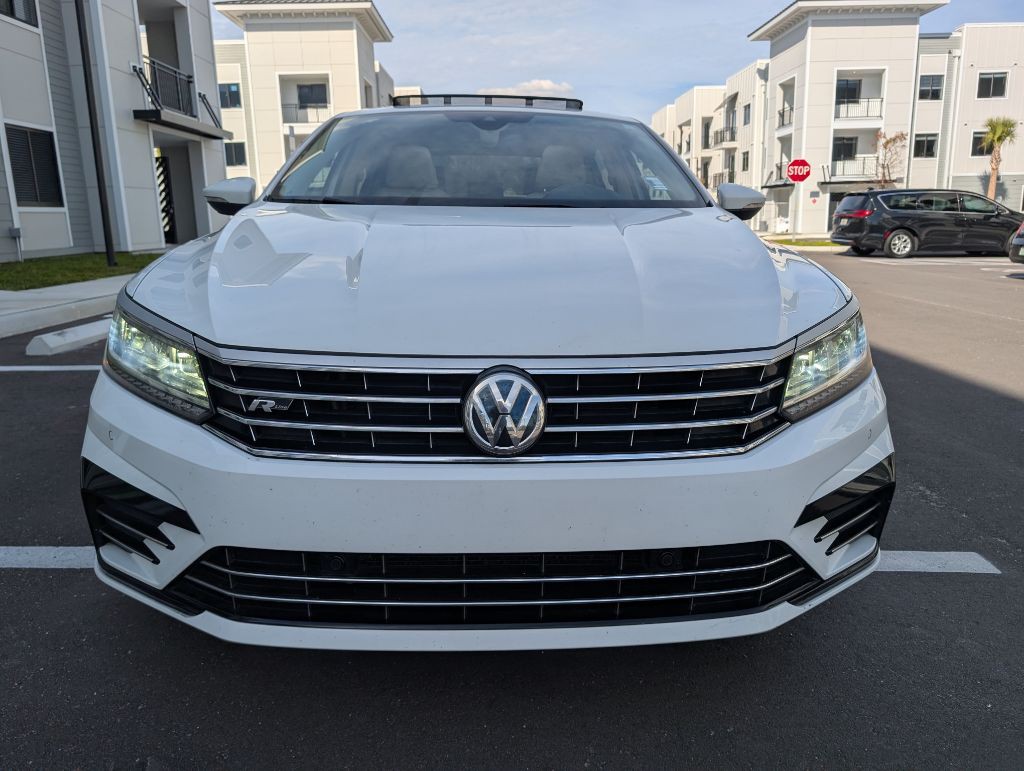 2019 Volkswagen Passat Image 2