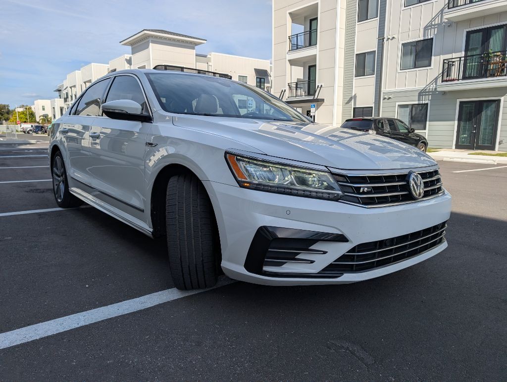2019 Volkswagen Passat Image 4