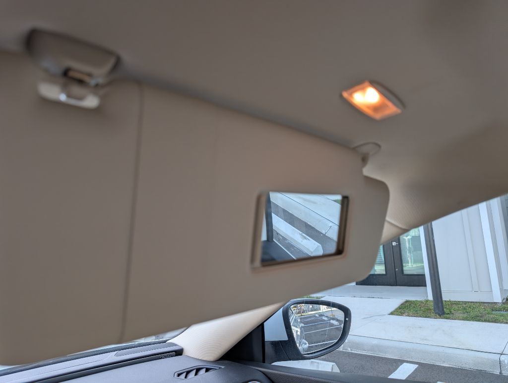 2019 Volkswagen Passat Image 42