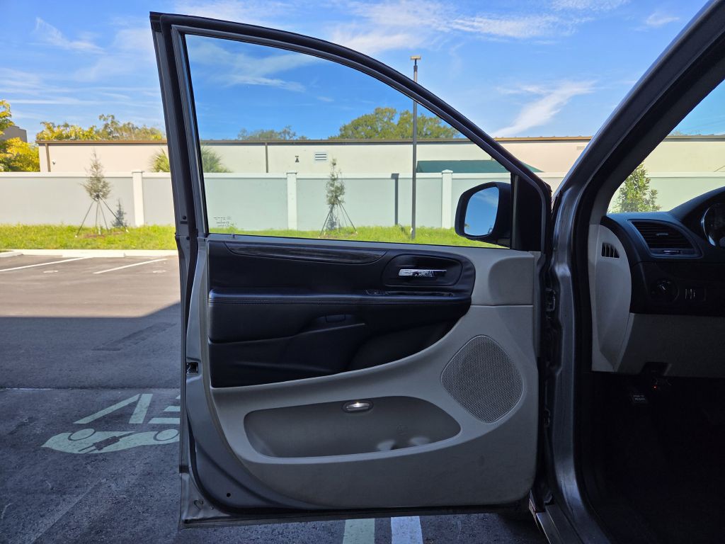 2014 Dodge Grand Caravan Image 22