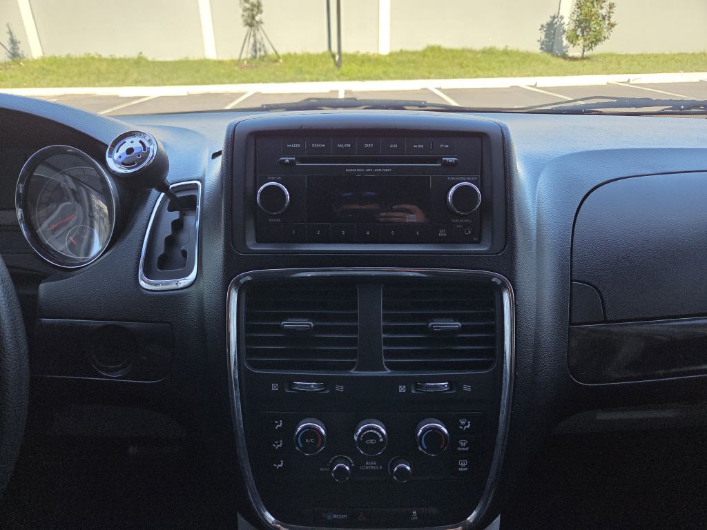 2014 Dodge Grand Caravan Image 33