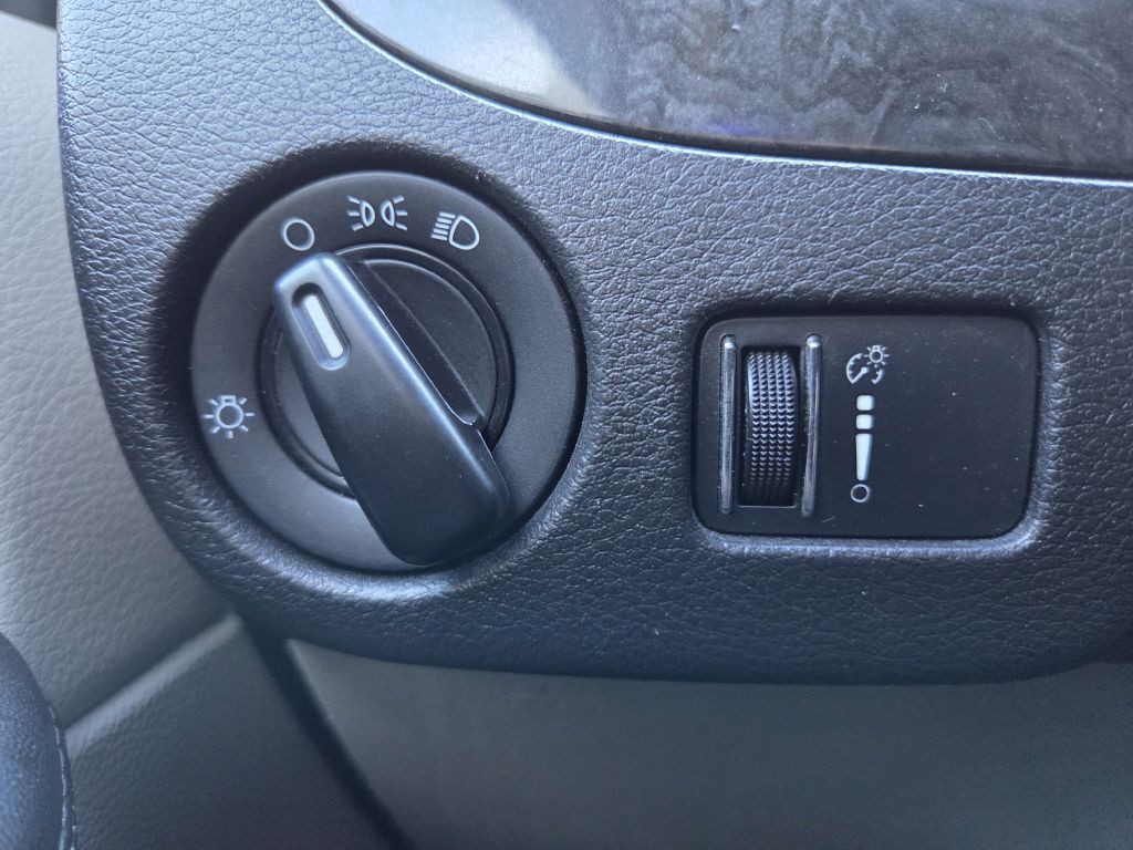 2014 Dodge Grand Caravan Image 37