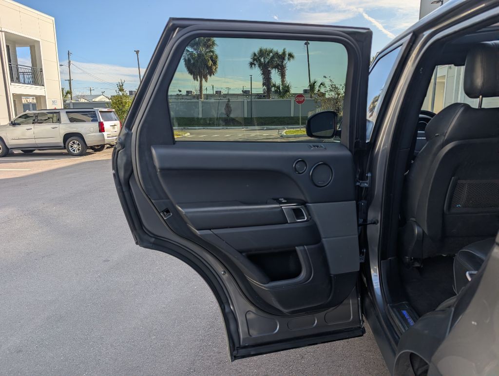 2016 Land Rover Range Rover Sport Image 19