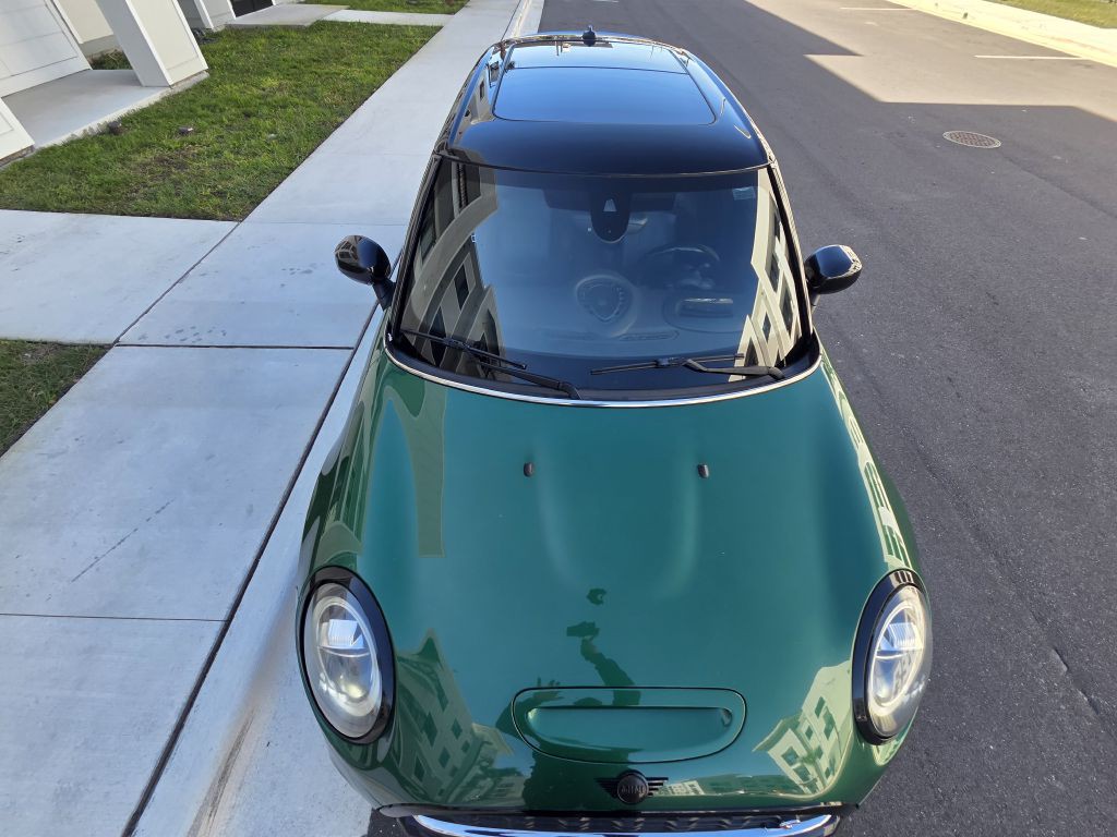 2020 MINI Cooper Image 3