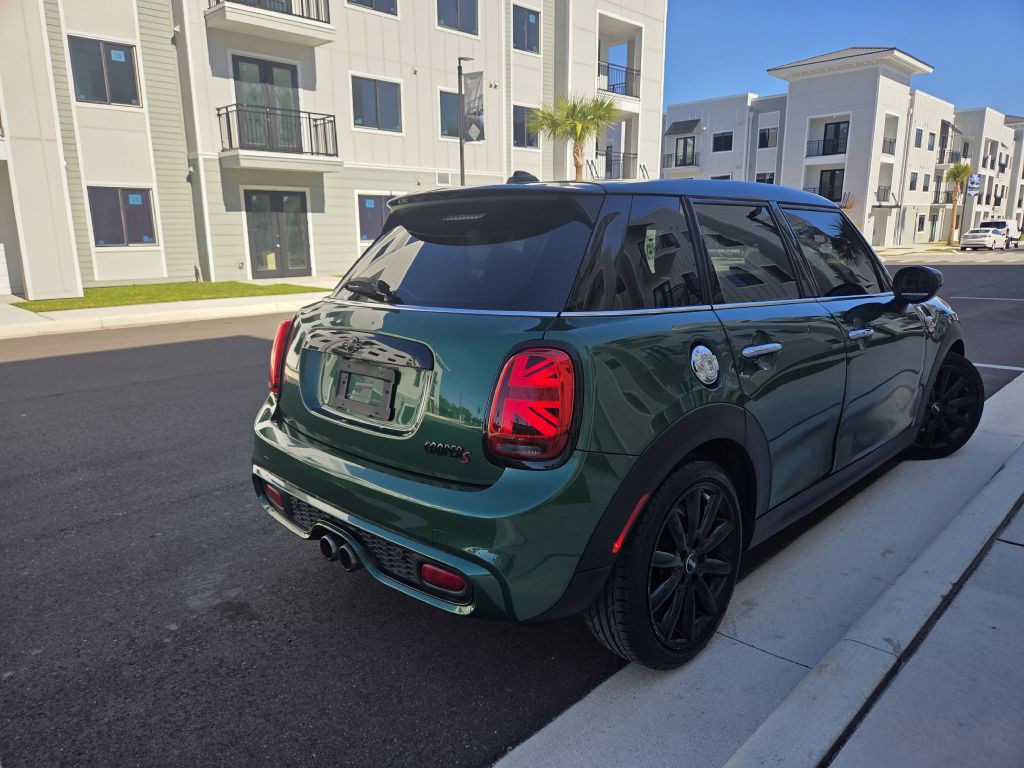 2020 MINI Cooper Image 6