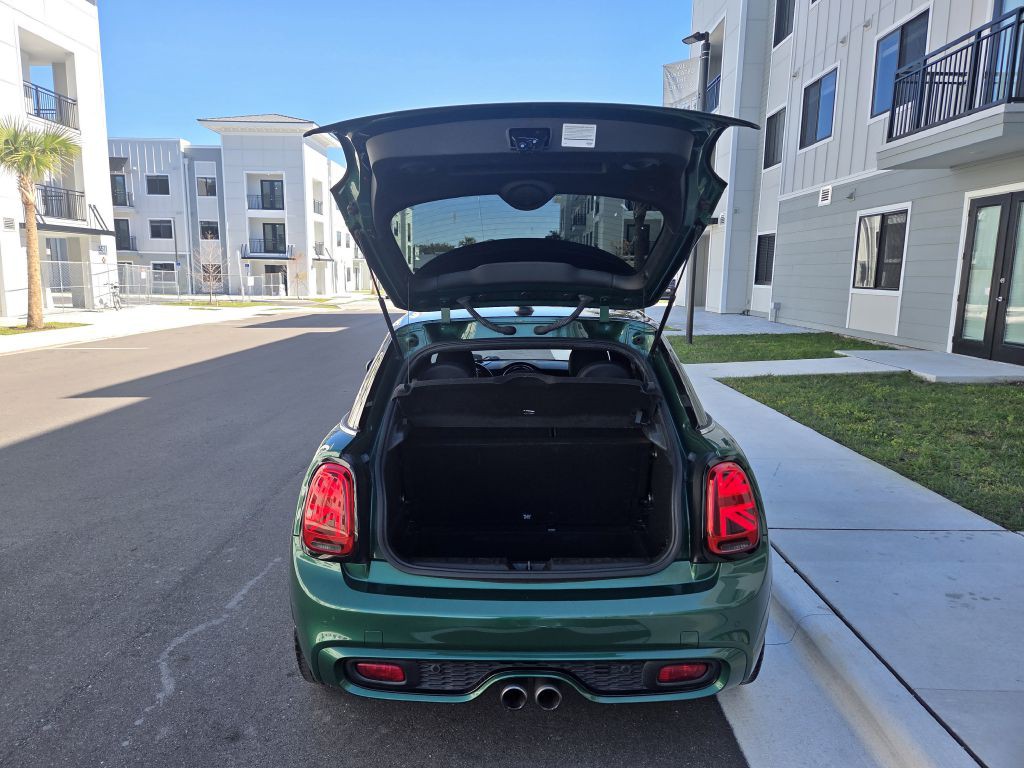 2020 MINI Cooper Image 14