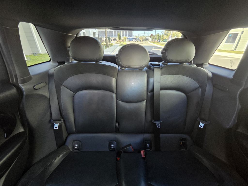 2020 MINI Cooper Image 17