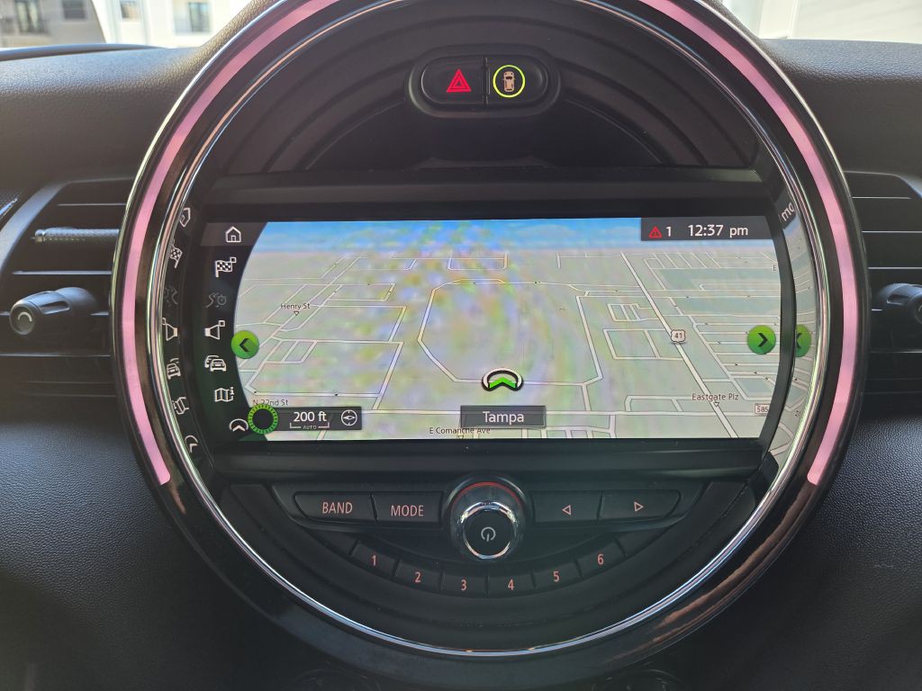 2020 MINI Cooper Image 25