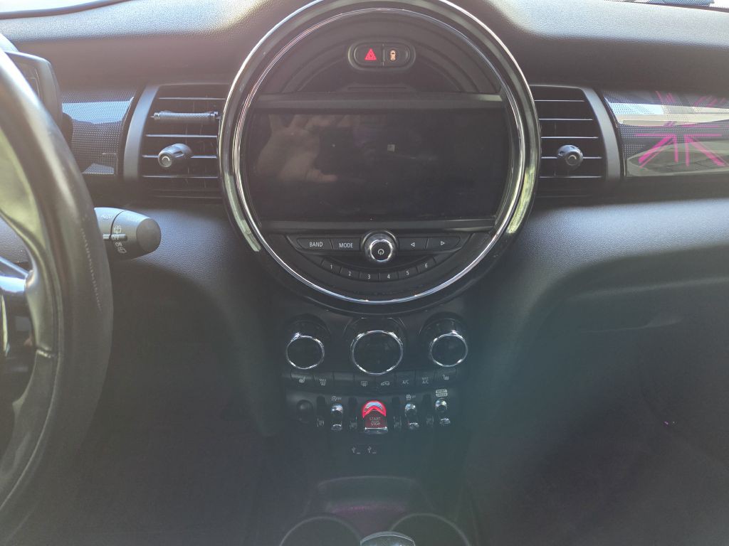 2020 MINI Cooper Image 41