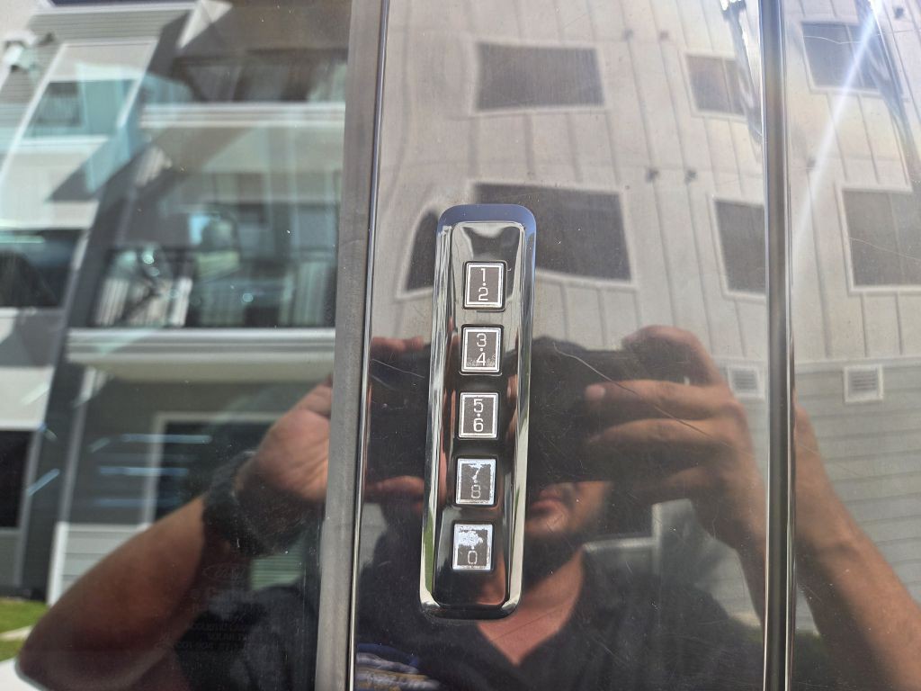 2016 Ford F-150 Image 11