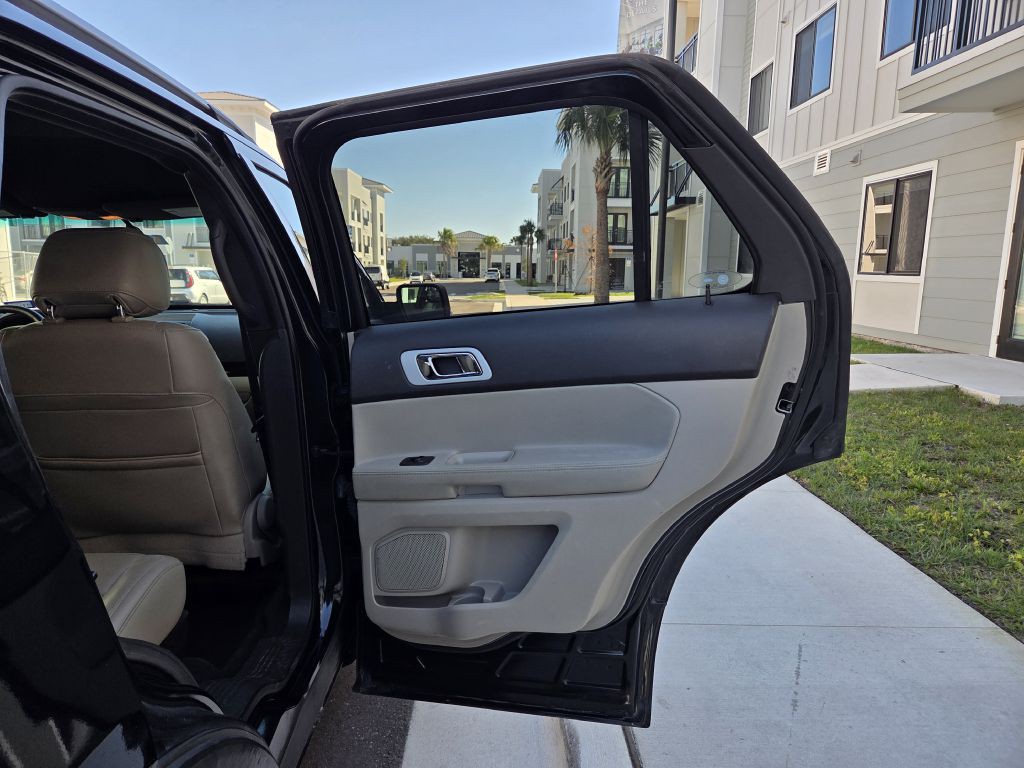 2014 Ford Explorer Image 40