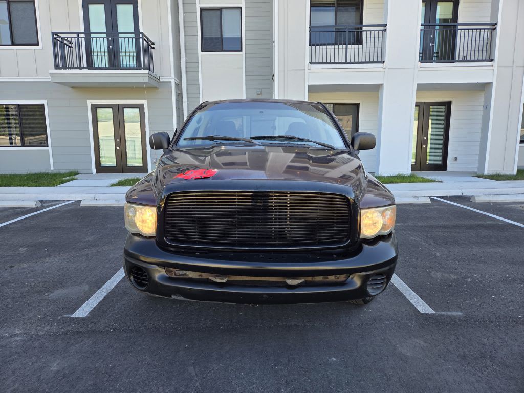 2004 Dodge Ram 1500 Image 2
