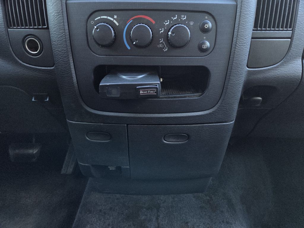 2004 Dodge Ram 1500 Image 33