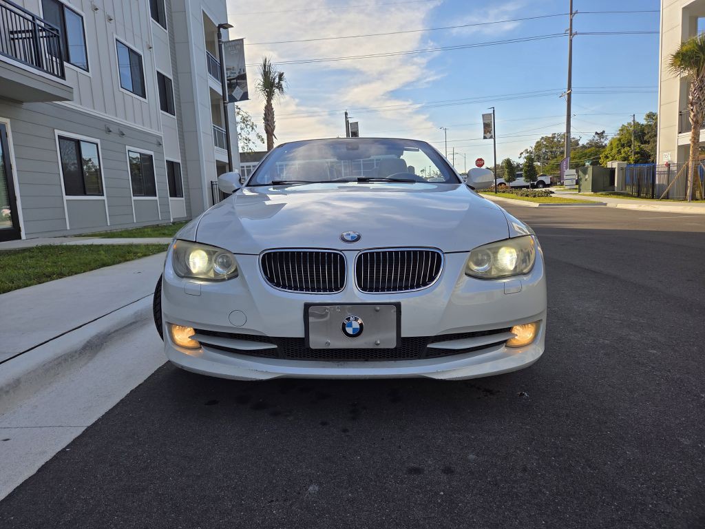 2012 BMW 3 Series Image 4