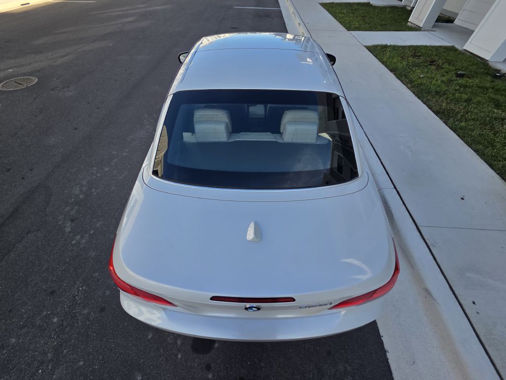 2012 BMW 3 Series Image 15