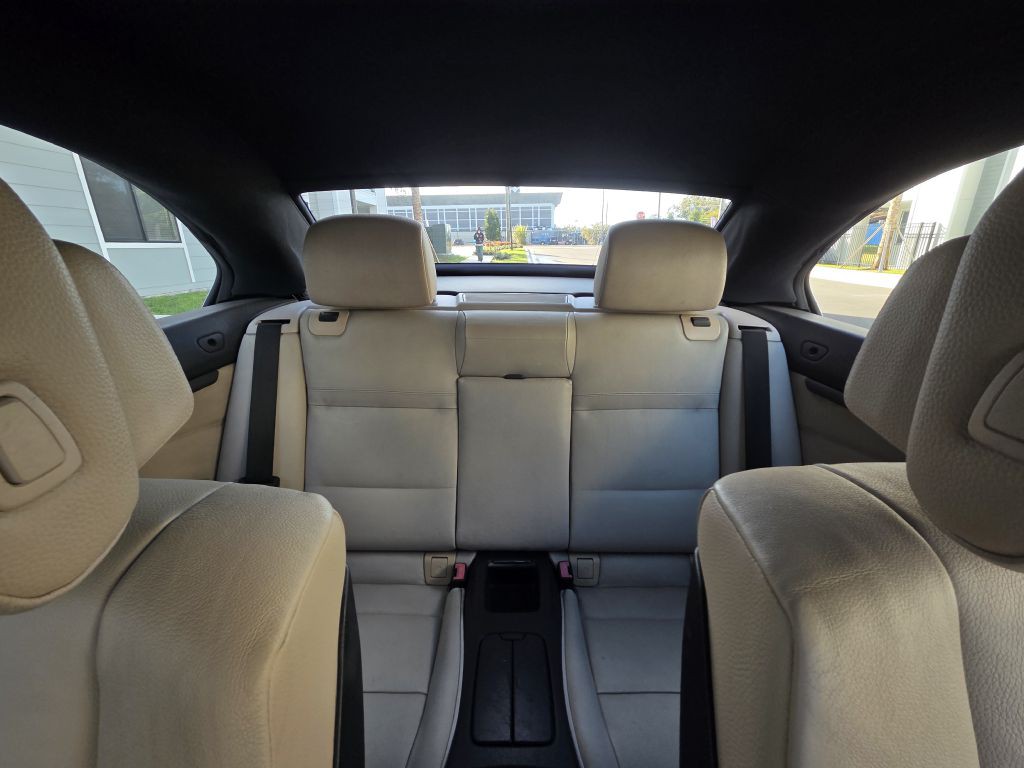 2012 BMW 3 Series Image 30