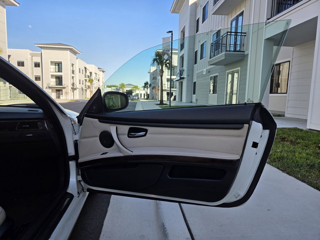 2012 BMW 3 Series Image 35