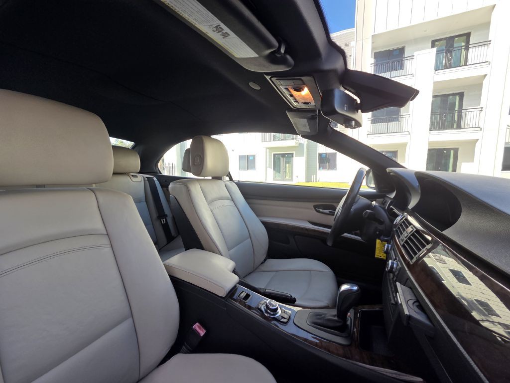 2012 BMW 3 Series Image 37