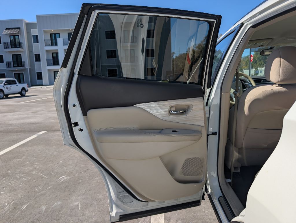 2017 Nissan Murano Image 17