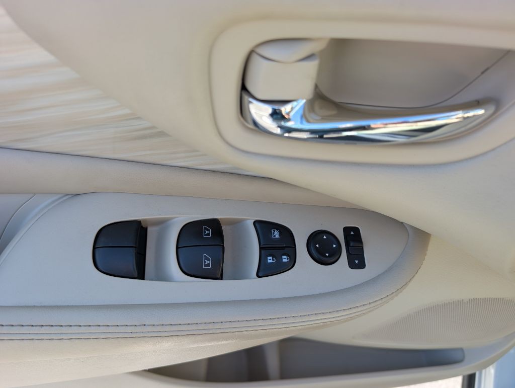2017 Nissan Murano Image 31