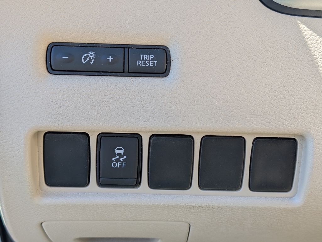 2017 Nissan Murano Image 32