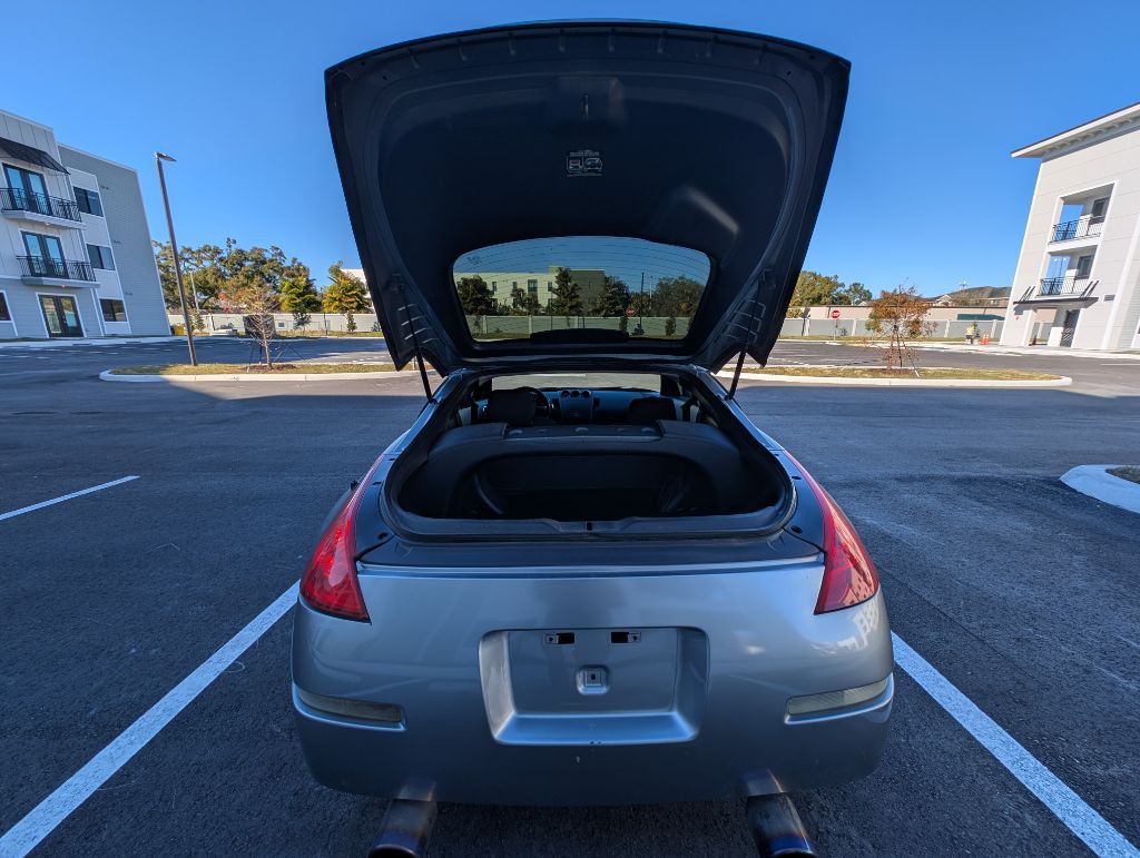 2006 Nissan 350Z Image 12