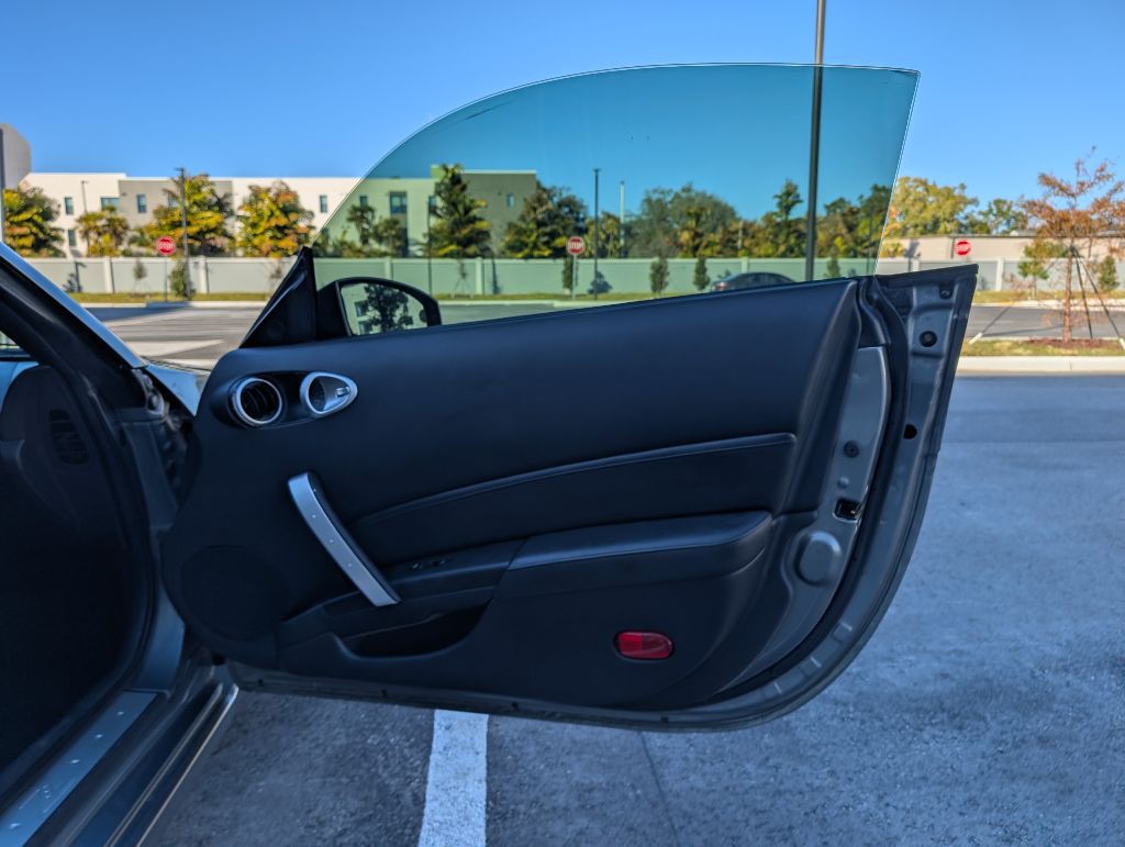 2006 Nissan 350Z Image 18