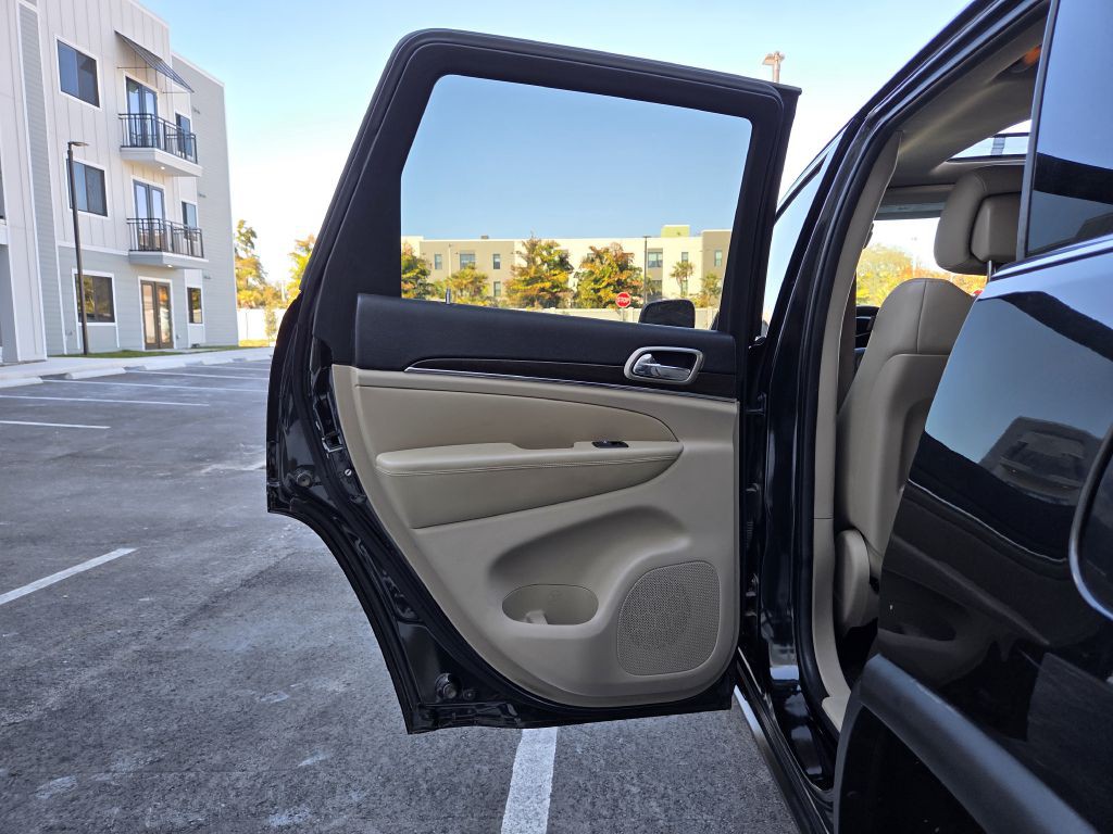 2014 Jeep Grand Cherokee Image 34