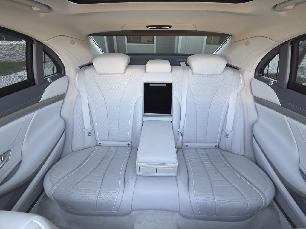 2014 Mercedes-Benz S-Class Image 30