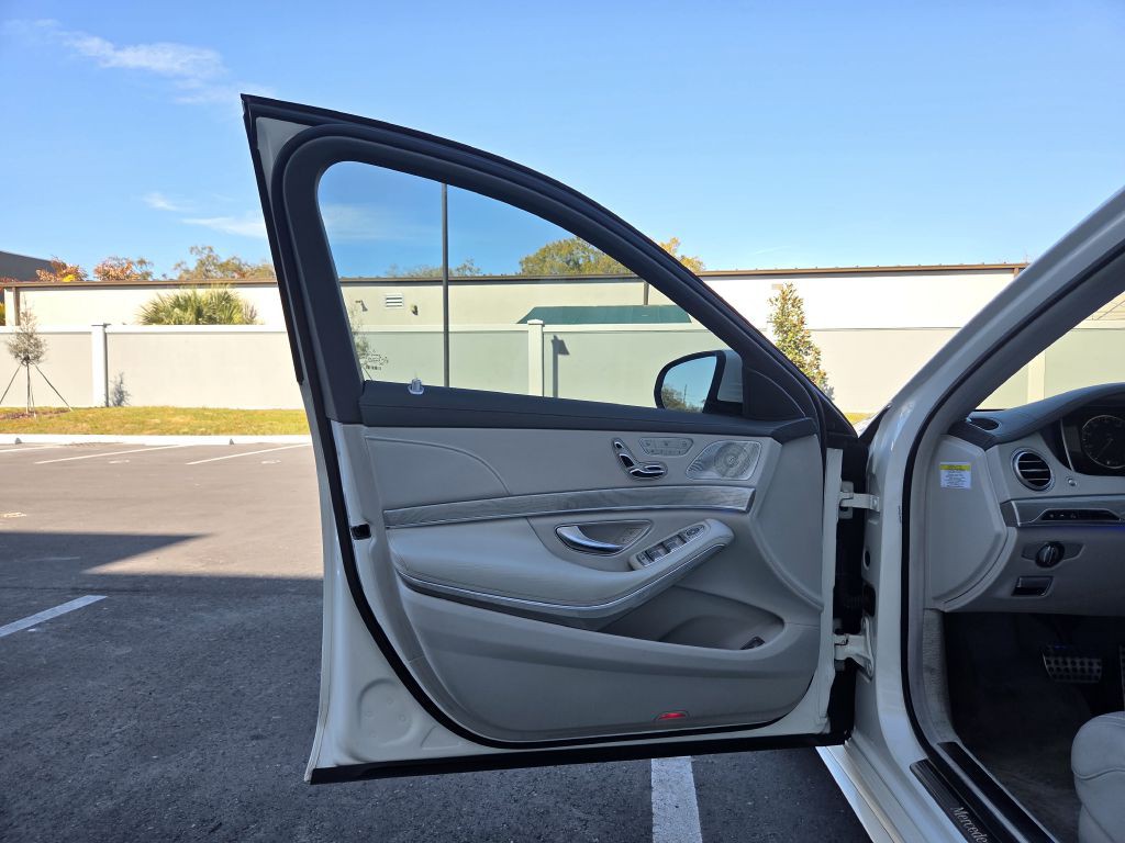 2014 Mercedes-Benz S-Class Image 32