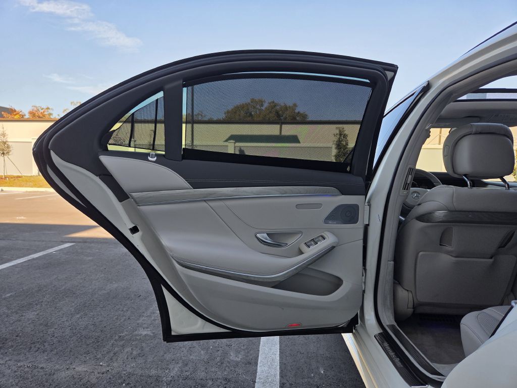 2014 Mercedes-Benz S-Class Image 35