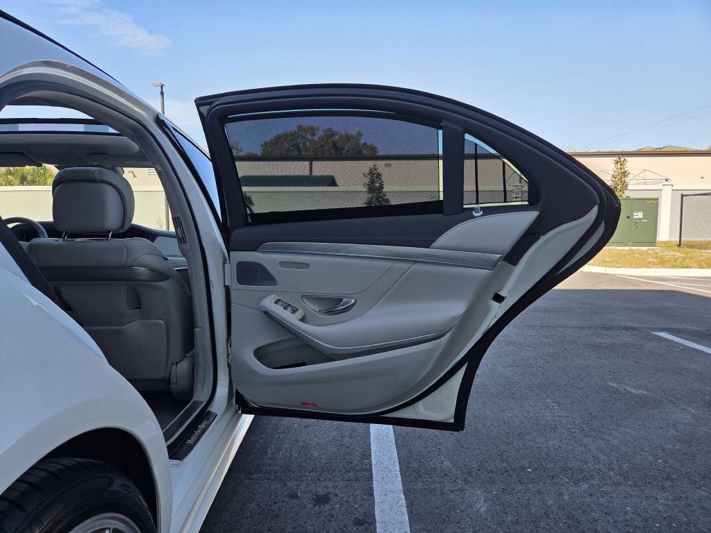 2014 Mercedes-Benz S-Class Image 38