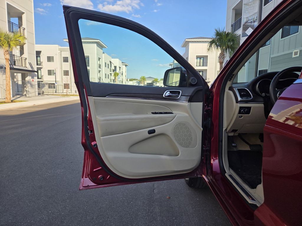 2014 Jeep Grand Cherokee Image 29