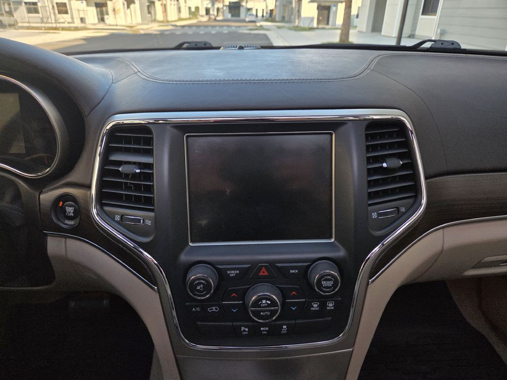 2014 Jeep Grand Cherokee Image 43