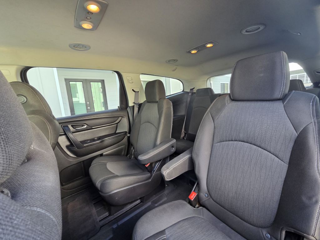 2017 Chevrolet Traverse Image 31