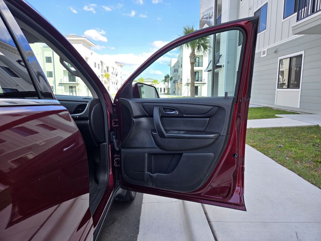 2017 Chevrolet Traverse Image 37
