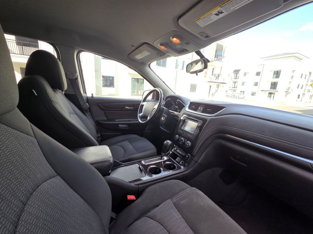 2017 Chevrolet Traverse Image 38