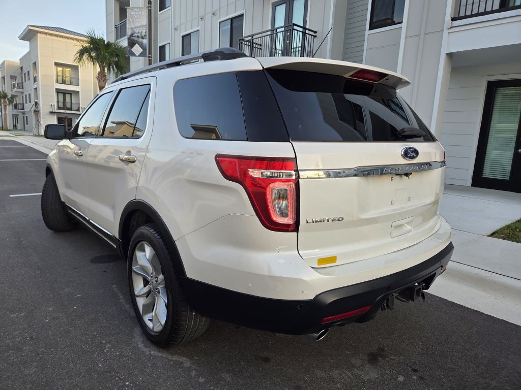 2015 Ford Explorer Image 9