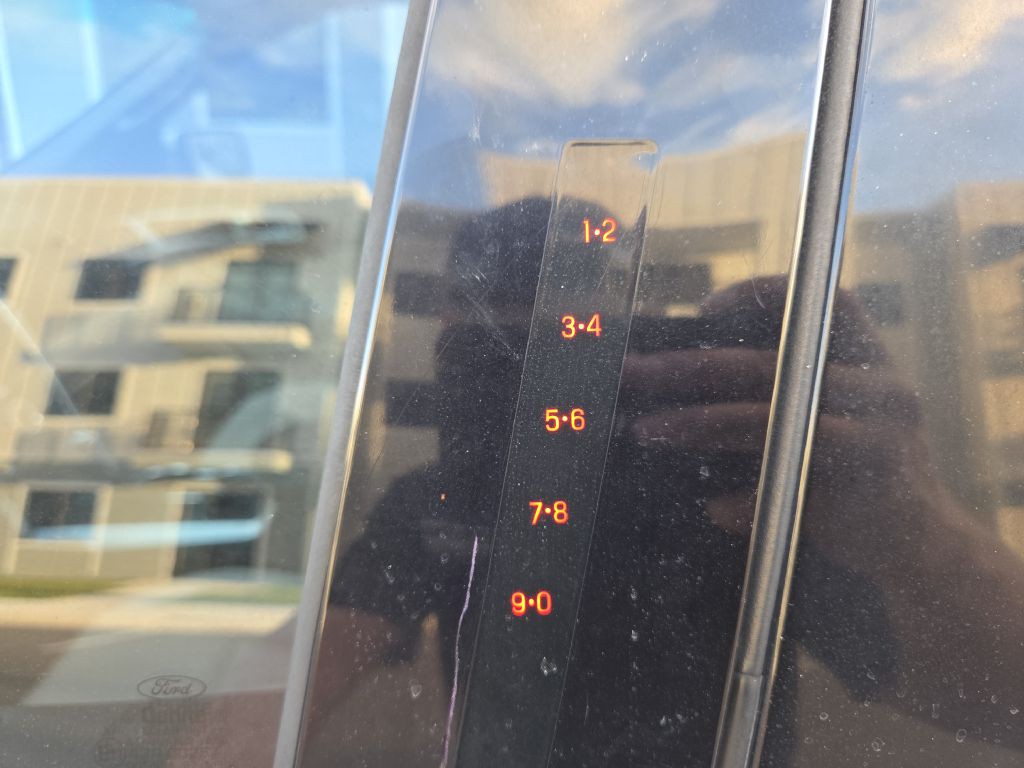 2015 Ford Explorer Image 11