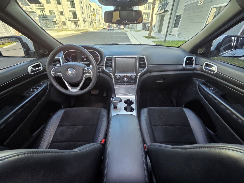 2015 Jeep Grand Cherokee Image 16