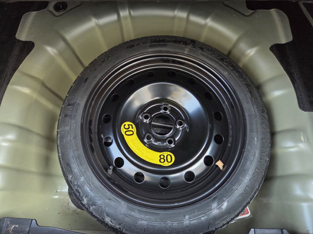 2014 Kia Cadenza Image 13