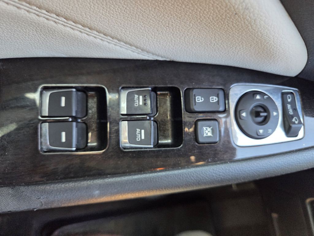 2014 Kia Cadenza Image 45